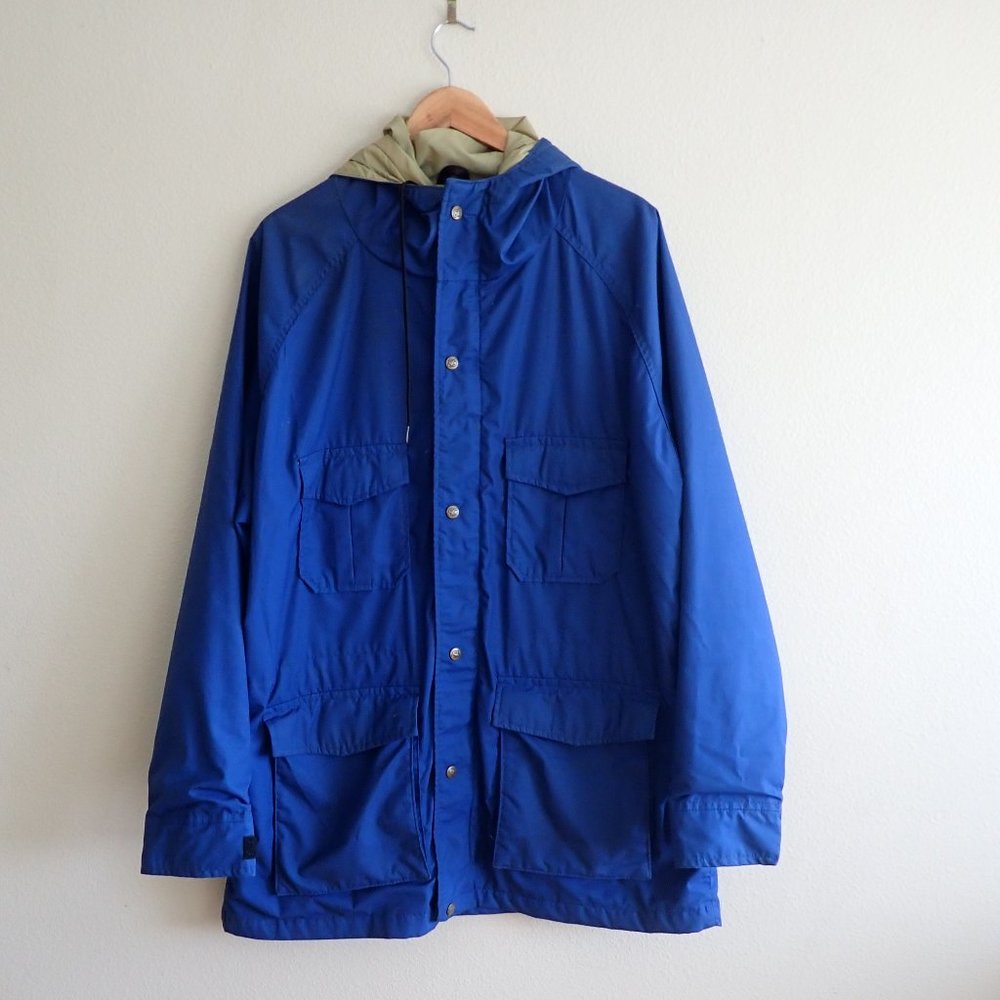 VTG Men's Eddie Bauer Hooded Lined Rain Parka in Rotary Blue L